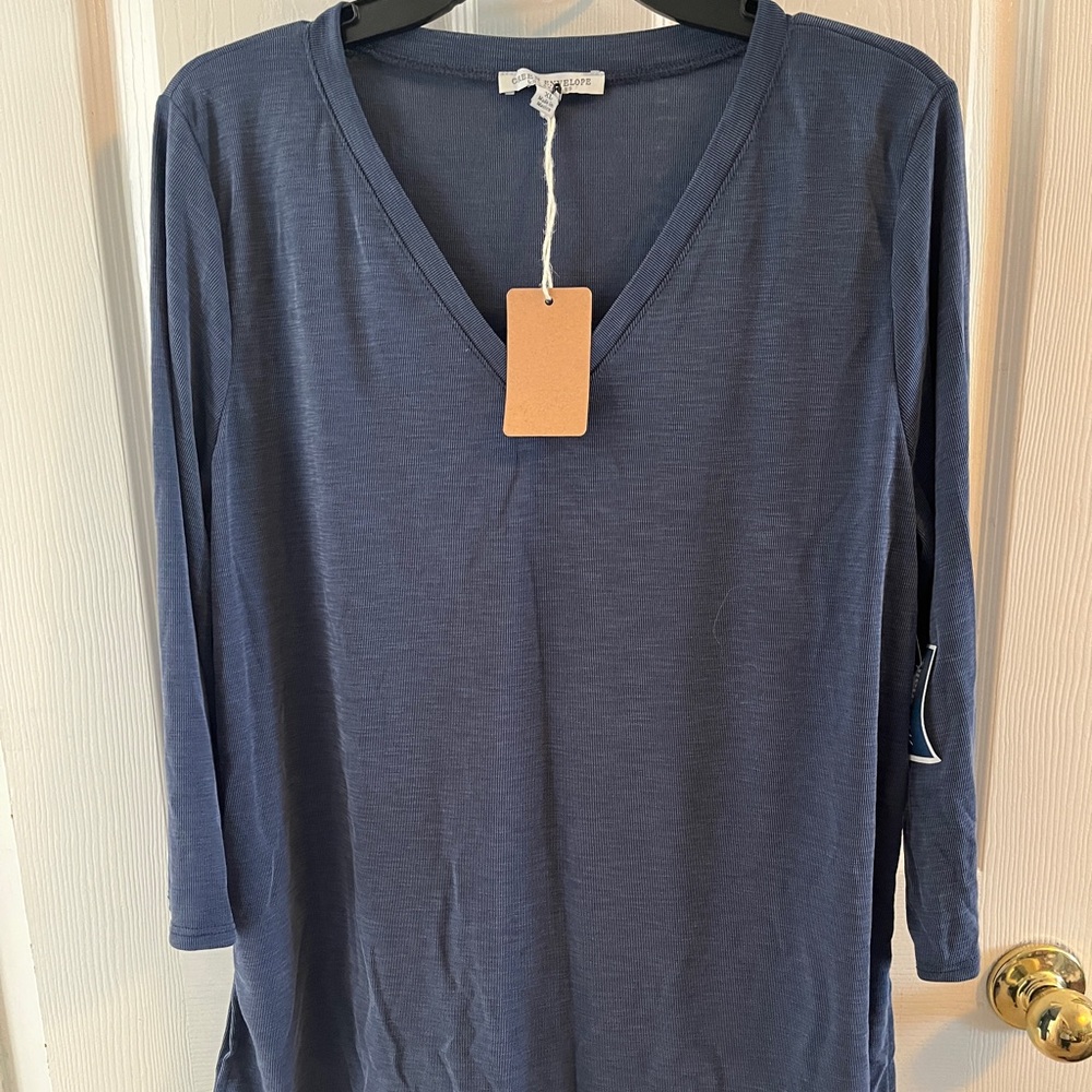 Green Envelope blue v-neck top, XL, long sleeve